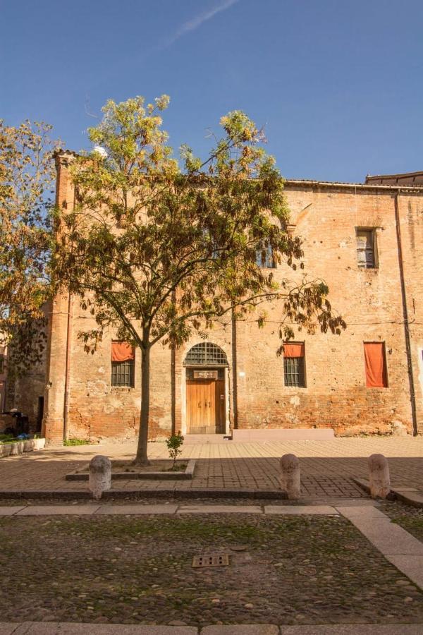 Al Pipai Apartment Ferrara Bagian luar foto