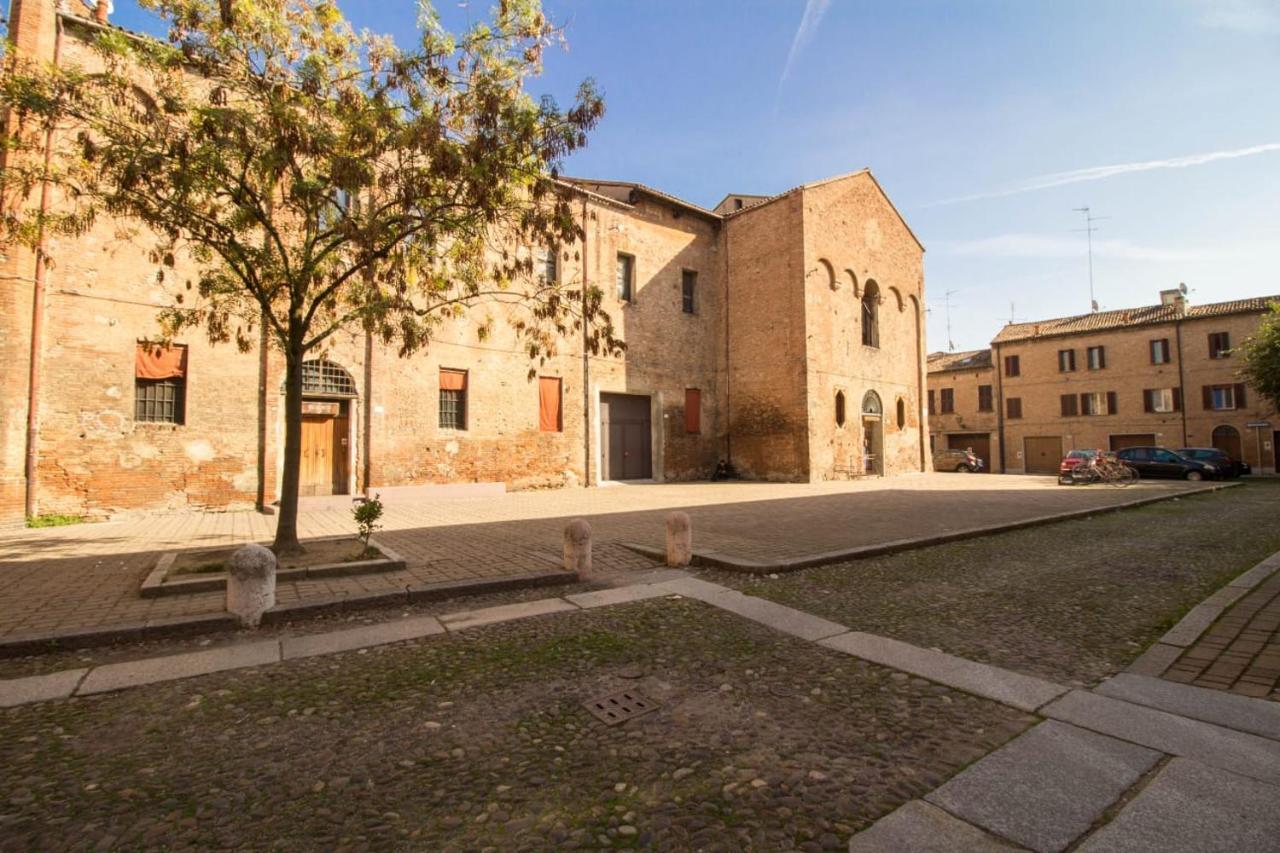Al Pipai Apartment Ferrara Bagian luar foto
